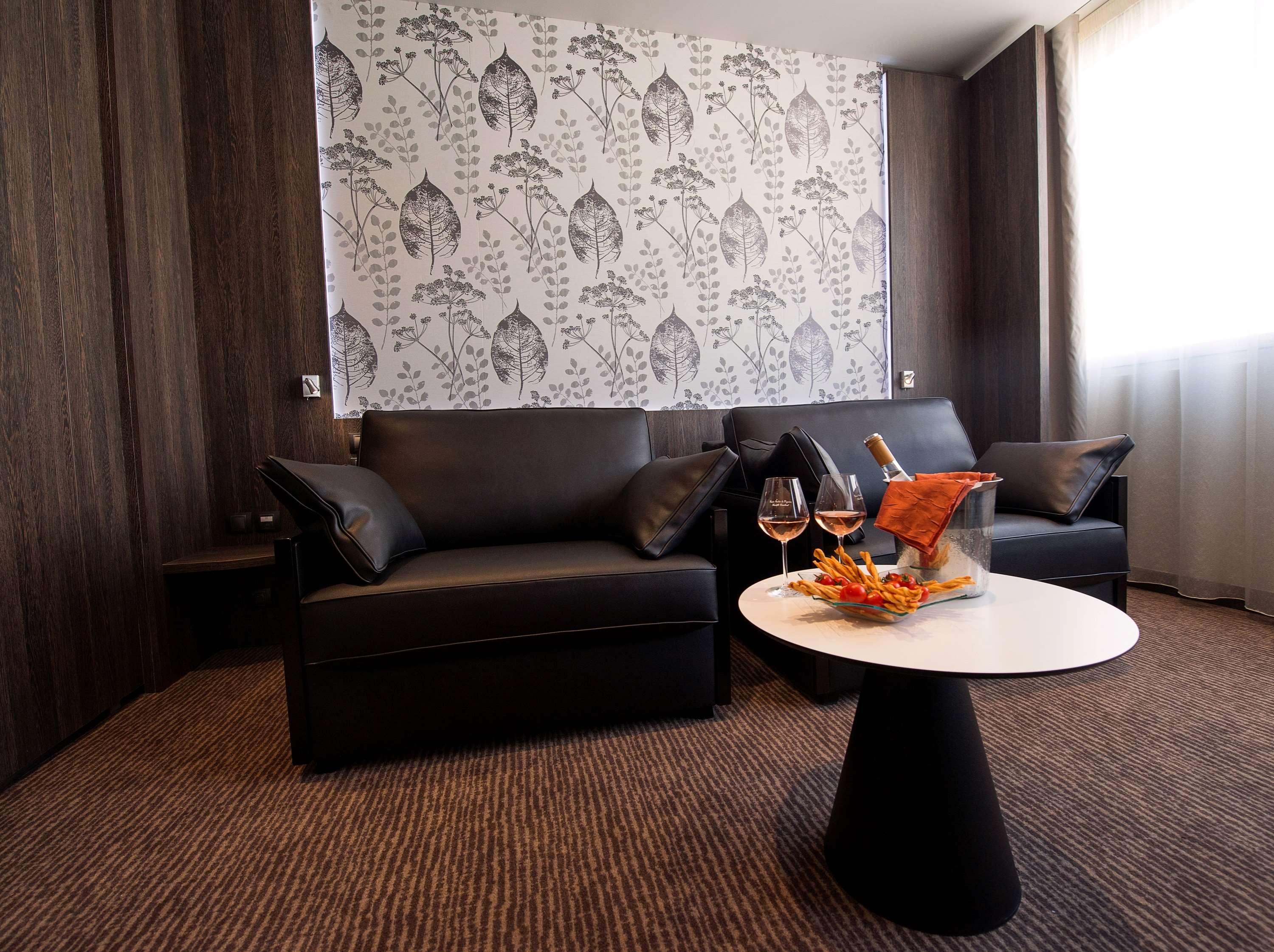 Best Western Premier Le Patio Des Artistes Wellness Jacuzzi Cannes Exterior foto